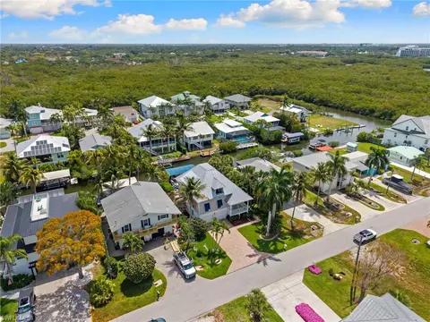 View/Area - 1286 Rainbow Ct, Naples, FL 34110 photo 4 of 7
