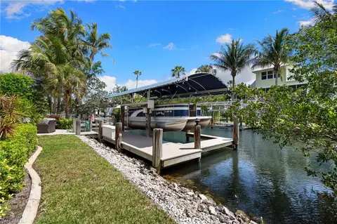 Exterior - 1286 Rainbow Ct, Naples, FL 34110 photo 11 of 13