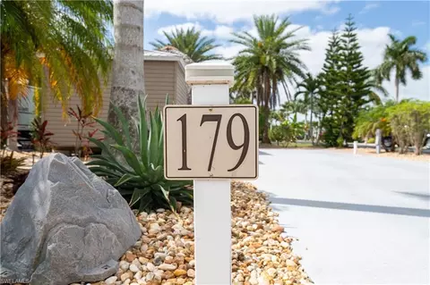 10200 Yellowtop Trl, Fort Myers, FL 33905