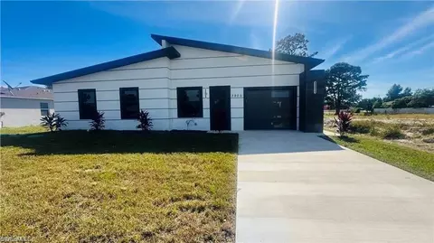 3905 23rd St SW, Lehigh Acres, FL 33976