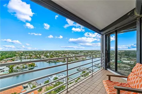 4751 Gulf Shore Blvd N #PH-03, Naples, FL 34103