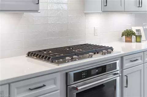 Kitchen - 20589 Napa Loop, Estero, FL 33928 photo 6 of 7