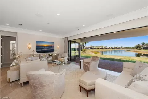 3168 Pacific Dr, Naples, FL 34119