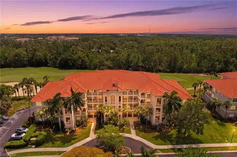 4864 Hampshire Ct #105, Naples, FL 34112