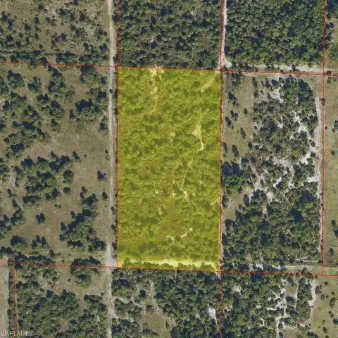 22 Nd St SE, Naples, FL 34117