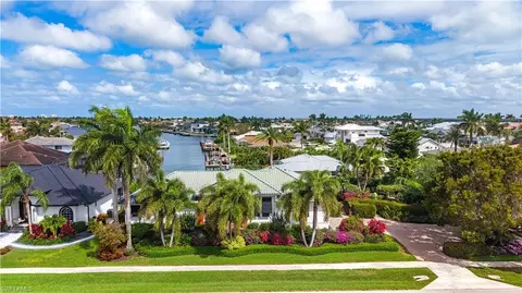200 Angler Ct, Marco Island, FL 34145