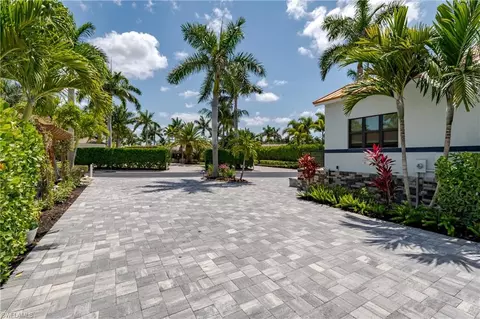 13617 Snapper Ln, Naples, FL 34114 photo 13