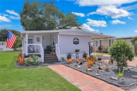 27365 Joann Dr, Bonita Springs, FL 34135