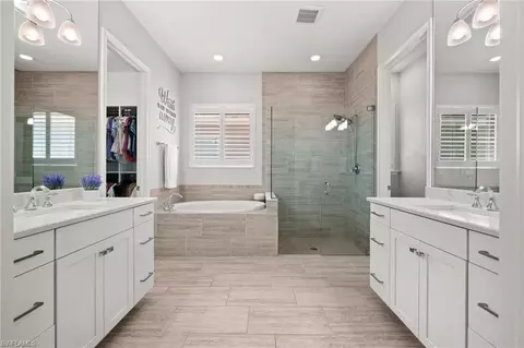 Bath - 3769 Helmsman Dr, Naples, FL 34120 photo 4 of 7