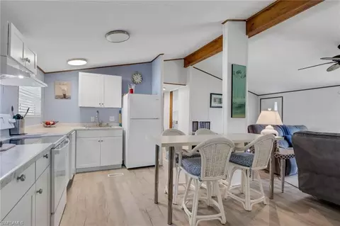 220 Ocean Reef Ln #129, Naples, FL 34114