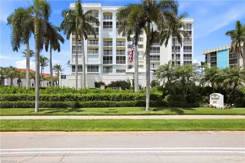 3377 Gulf Shore Blvd N #6B, Naples, FL 34103