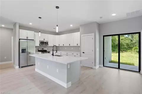 216 Ogden Ave S, Lehigh Acres, FL 33974