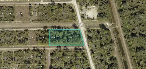 4239 E 27th St, Alva, FL 33920