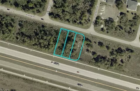 2876 Meadow Rd, Lehigh Acres, FL 33974