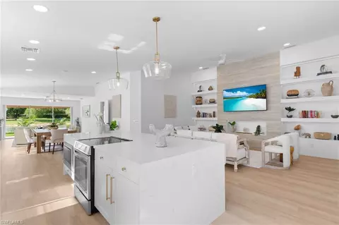 3149 Andorra Ct, Naples, FL 34109