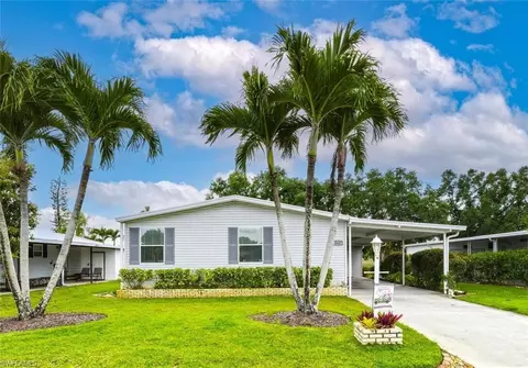 102 Estelle Dr, Naples, FL 34112