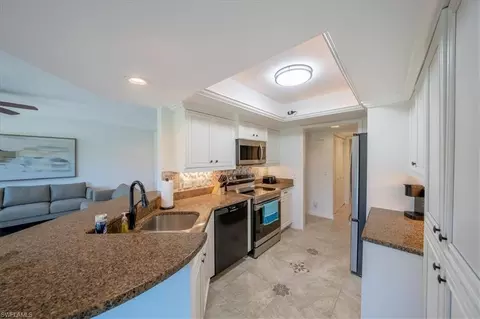 Kitchen - 792 Eagle Creek Dr #101, Naples, FL 34113 photo 1 of 2