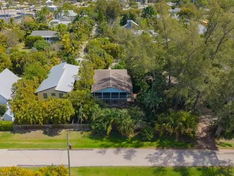 Exterior - 2022 Frederick St, Naples, FL 34112 photo 1 of 8