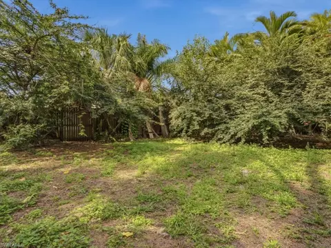 Exterior - 2022 Frederick St, Naples, FL 34112 photo 8 of 8