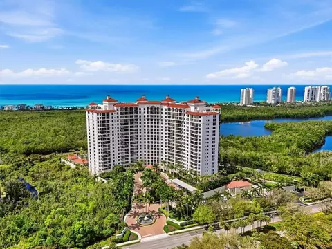 7575 Pelican Bay Blvd #1508, Naples, FL 34108