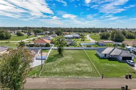 3205 NW 2nd Pl, Cape Coral, FL 33993