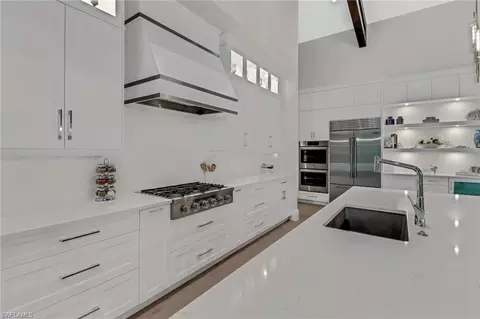 Kitchen - 12 Banyan Rd, Naples, FL 34108 photo 2 of 2