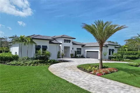 Exterior - 12 Banyan Rd, Naples, FL 34108 photo 10 of 11