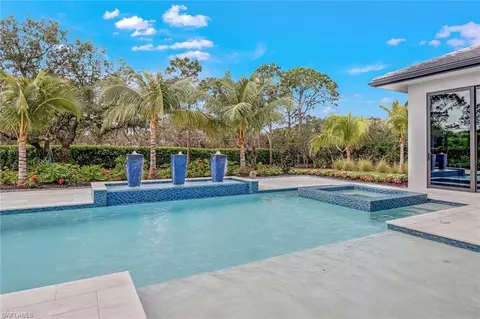 Exterior - 12 Banyan Rd, Naples, FL 34108 photo 8 of 11