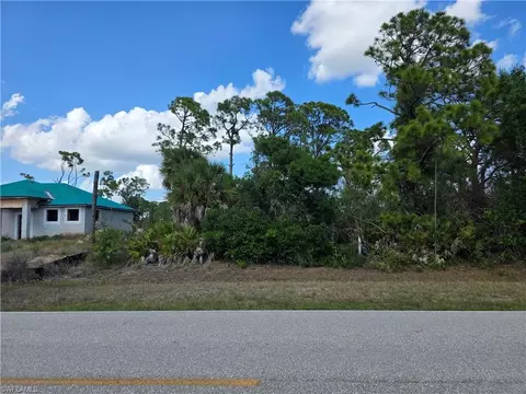 5320 Gillot Blvd, Port Charlotte, FL 33981