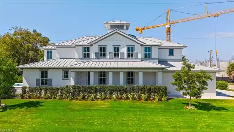 Exterior - 1984 Frederick St, Naples, FL 34112 photo 2 of 8