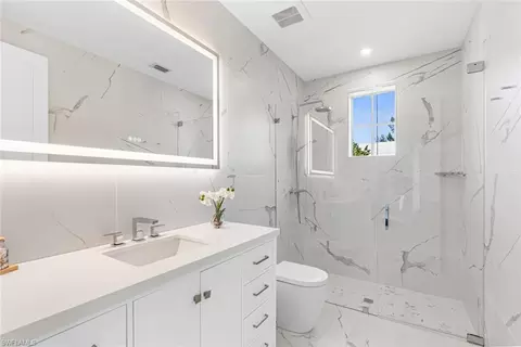 Bath - 1984 Frederick St, Naples, FL 34112 photo 1 of 7
