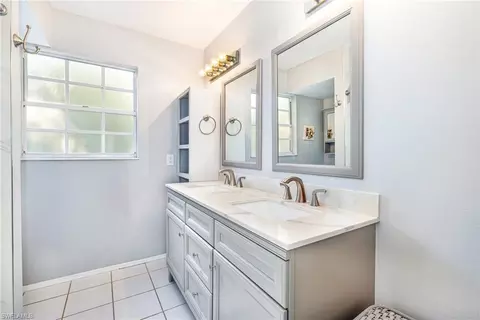 Bath - 4212 Ute Ct, Estero, FL 33928 photo 2 of 3
