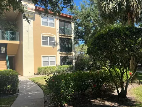 8960 Colonnades Ct E #932, Bonita Springs, FL 34135