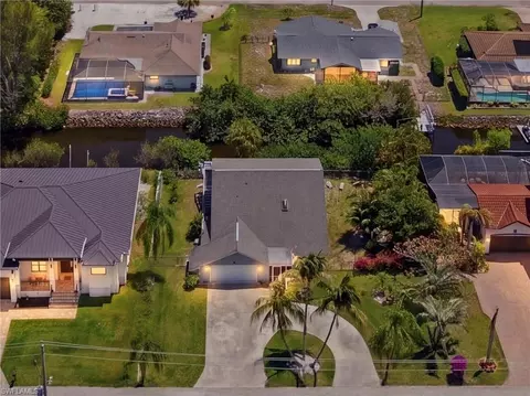 27099 Holly Ln, Bonita Springs, FL 34135