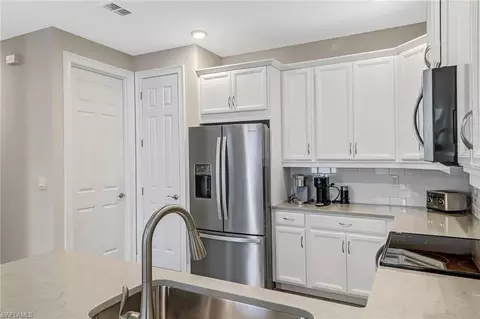 Kitchen - 1148 Enbrook Loop, Naples, FL 34114 photo 4 of 5
