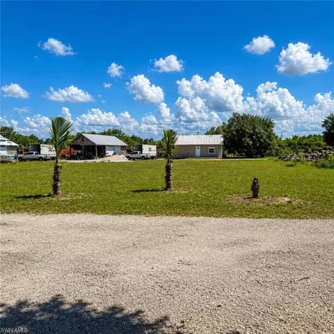 7950 Friendship Ln, Naples, FL 34120