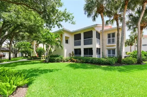 110 Siena Way #206, Naples, FL 34119