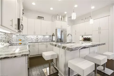 Kitchen - 7157 Dominica Dr, Naples, FL 34113 photo 1 of 5