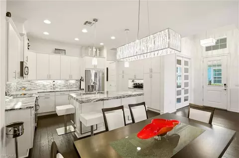 Kitchen - 7157 Dominica Dr, Naples, FL 34113 photo 5 of 5