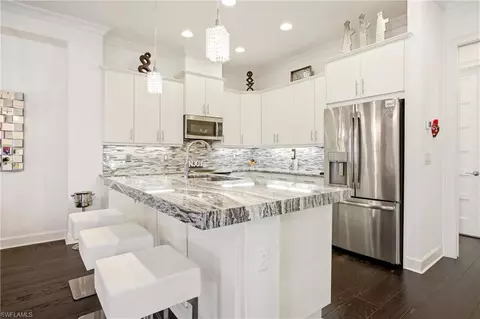 Kitchen - 7157 Dominica Dr, Naples, FL 34113 photo 2 of 5