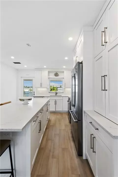 618 Broad Ave S #J618, Naples, FL 34102 photo 5