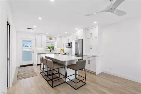 618 Broad Ave S #J618, Naples, FL 34102 photo 2