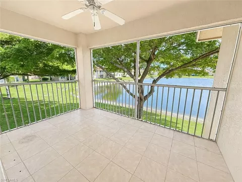 6820 Huntington Lakes Cir #201, Naples, FL 34119