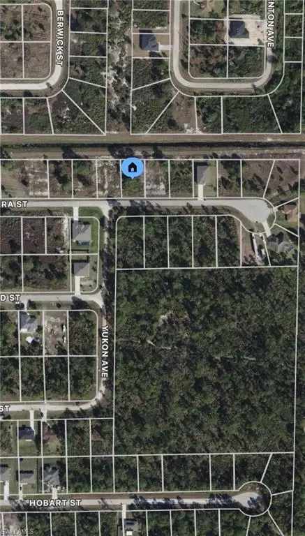 1037 Bandera St, Lehigh Acres, FL 33974