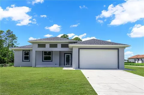 1905 Charles Ave N, Lehigh Acres, FL 33971