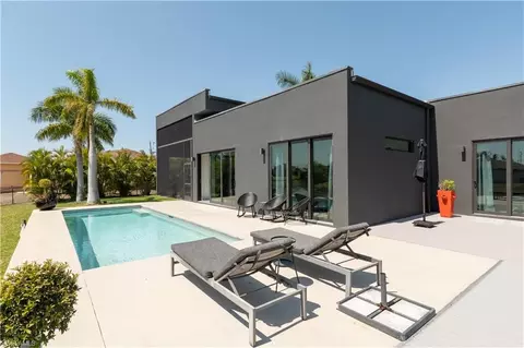 1620 SW 1st St, Cape Coral, FL 33991