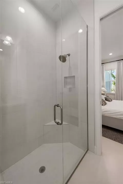 Bath - 7315 Cayo Coco Ln, Naples, FL 34113 photo 2 of 3