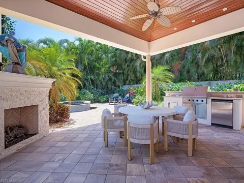 2202 Miramonte Way, Naples, FL 34105 photo 4