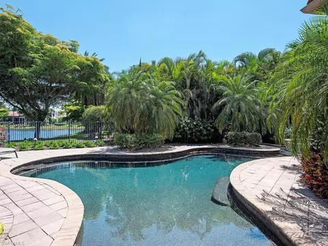 2202 Miramonte Way, Naples, FL 34105 photo 5