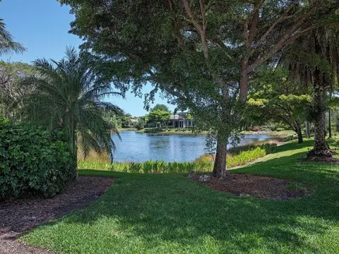 2202 Miramonte Way, Naples, FL 34105 photo 2